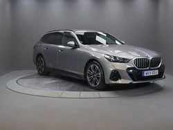 Grå Begagnad 2025 BMW 530e M Sport Kombi | 639 000 kr (Bra pris)