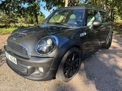 Grå Begagnad 2012 Mini Cooper S Clubman Kombi | 129 800 kr (Marknadspris)