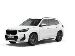 Vit (alpinvit) Begagnad 2024 BMW iX1 M Sport SUV | 489 900 kr (Marknadspris)