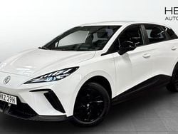 Vit (white) Begagnad 2023 MG MG4 EV Halvkombi | 249 900 kr (Marknadspris)