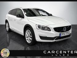 Vit Begagnad 2017 Volvo V60 CC Summum Kombi | 224 900 kr (Bra pris)