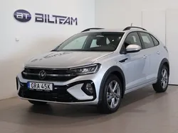 Silver (reflex silver metallic) Begagnad 2024 VW Taigo R-line SUV | 264 900 kr (Marknadspris)