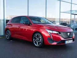 Röd Begagnad 2022 Peugeot 308 Allure Halvkombi | 249 000 kr (Marknadspris)