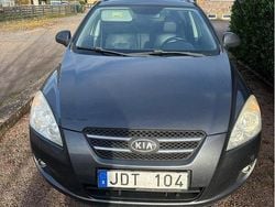 Grå Begagnad 2009 Kia Ceed Sportswagon EX Kombi | 20 000 kr