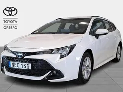 Vit Begagnad 2024 Toyota Corolla Active Kombi | 297 900 kr (Marknadspris)