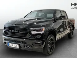 Svart (black) Begagnad 2022 RAM 1500 Pickup | 769 000 kr (Lite dyr)