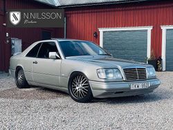 Ljusgrå Begagnad 1992 Mercedes E300 Sportline Sportkupé | 139 000 kr