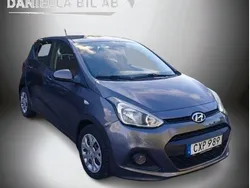 Mörkgrå Begagnad 2014 Hyundai i10 Comfort Halvkombi | 69 999 kr (Marknadspris)