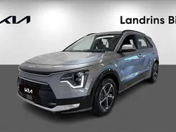 Grå Ny 2024 Kia Niro SUV | 336 614 kr (Bra pris)