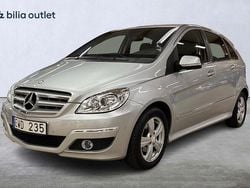 Silver Begagnad 2011 Mercedes B180 Minibuss | 89 900 kr (Marknadspris)