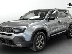 Grå (grey) Ny 2024 Jeep Avenger EV Longitude SUV | 359 900 kr