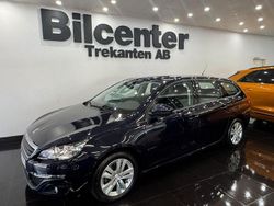 Mörkblå Begagnad 2015 Peugeot 308 Active Kombi | 119 900 kr (Lite dyr)