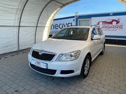 Vit Begagnad 2009 Skoda Octavia Ambiente Kombi | 74 900 kr (Lite dyr)