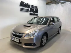 Ljusbrun Begagnad 2013 Subaru Legacy Kombi | 79 900 kr (Lite dyr)