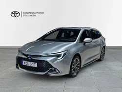 Silver Begagnad 2024 Toyota Corolla Style Kombi | 314 900 kr (Marknadspris)