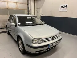 Ljusgrå Begagnad 2000 VW Golf IV Trendline Halvkombi | 6 500 kr (Superpris)