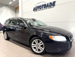 Svart Begagnad 2013 Volvo V70 Momentum Kombi | 124 900 kr (Marknadspris)