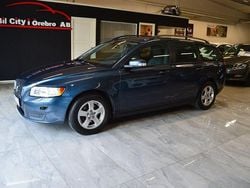 Blå Begagnad 2009 Volvo V50 Kombi | 67 900 kr (Marknadspris)