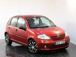 Mörkröd Begagnad 2003 Citroën C3 Halvkombi | 39 900 kr (Marknadspris)