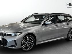 Grå (grey) Begagnad 2025 BMW 330e M Sport Kombi | 498 700 kr (Lite dyr)
