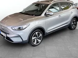 Grå (silver) Begagnad 2022 MG ZS Luxury Sedan | 249 900 kr (Bra pris)