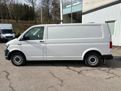 Vit Begagnad 2016 VW T6 Van | 99 999 kr (Superpris)