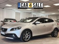 Silver Begagnad 2015 Volvo V40 CC Ocean Race Kombi | 134 900 kr (Marknadspris)
