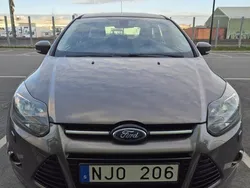 Brun Begagnad 2013 Ford Focus Titanium Kombi | 55 000 kr (Bra pris)