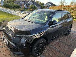 Svart Begagnad 2025 Kia EV3 SUV | 445 000 kr