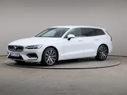 Vit Begagnad 2021 Volvo V60 Inscription Kombi | 285 000 kr (Bra pris)