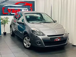 Grå Begagnad 2011 Renault Clio IV Halvkombi | 44 900 kr (Marknadspris)