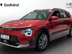 Röd (red) Begagnad 2023 Kia e-Niro SUV | 349 900 kr (Dyr)