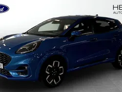 Blå (blue) Begagnad 2020 Ford Puma Gen-E SUV | 189 900 kr