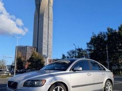 Grå Begagnad 2004 Volvo S40 Sedan | 8 000 kr (Marknadspris)