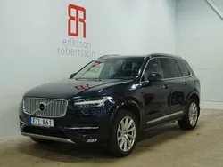 Mörkblå (blå) Begagnad 2016 Volvo XC90 Inscription SUV | 369 900 kr (Marknadspris)