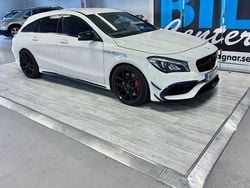 Vit Begagnad 2016 Mercedes CLA45 AMG Shooting Brake AMG Kombi | 339 000 kr (Marknadspris)