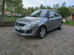 Grå Begagnad 2016 Suzuki Swift Halvkombi | 60 000 kr (Marknadspris)