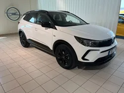 Vit Begagnad 2023 Opel Grandland X SUV | 279 900 kr (Lite dyr)