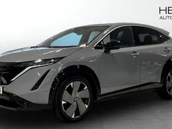 Ljusgrå (grey) Begagnad 2022 Nissan Ariya Evolve SUV | 389 900 kr (Bra pris)