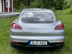 Silver Begagnad 2014 Porsche Panamera GTS Sedan | 485 000 kr