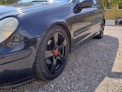 Svart Begagnad 2007 Mercedes C180 Avantgarde Kombi | 31 500 kr (Marknadspris)