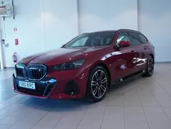 Röd/orange Ny 2024 BMW i5 Efficient Dynamics Sedan | 838 000 kr (Marknadspris)