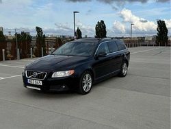 Svart Begagnad 2013 Volvo V70 Momentum Kombi | 90 000 kr (Marknadspris)