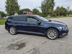 Blå Begagnad 2015 VW Passat GT Kombi | 126 000 kr (Marknadspris)