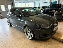Grå Begagnad 2016 Audi A1 Sportback Halvkombi | 129 900 kr (Marknadspris)