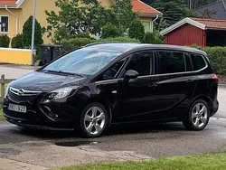 Brun Begagnad 2012 Opel Zafira Tourer Minibuss | 68 000 kr (Bra pris)