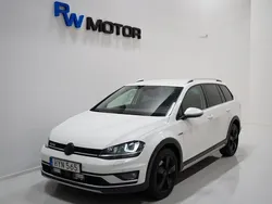 Vit Begagnad 2015 VW Golf Alltrack Kombi | 118 900 kr (Marknadspris)