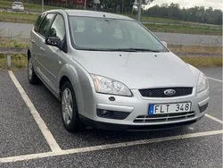 Grå Begagnad 2007 Ford Focus Trend Kombi | 18 000 kr