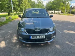 Grå Begagnad 2018 Skoda Fabia Style Halvkombi | 135 000 kr (Marknadspris)