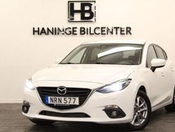 Vit Begagnad 2014 Mazda 3 Inclusive Halvkombi | 109 900 kr (Marknadspris)